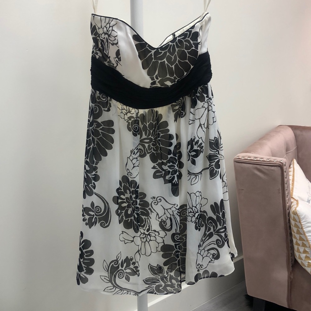 White House/Black Market tea party dress